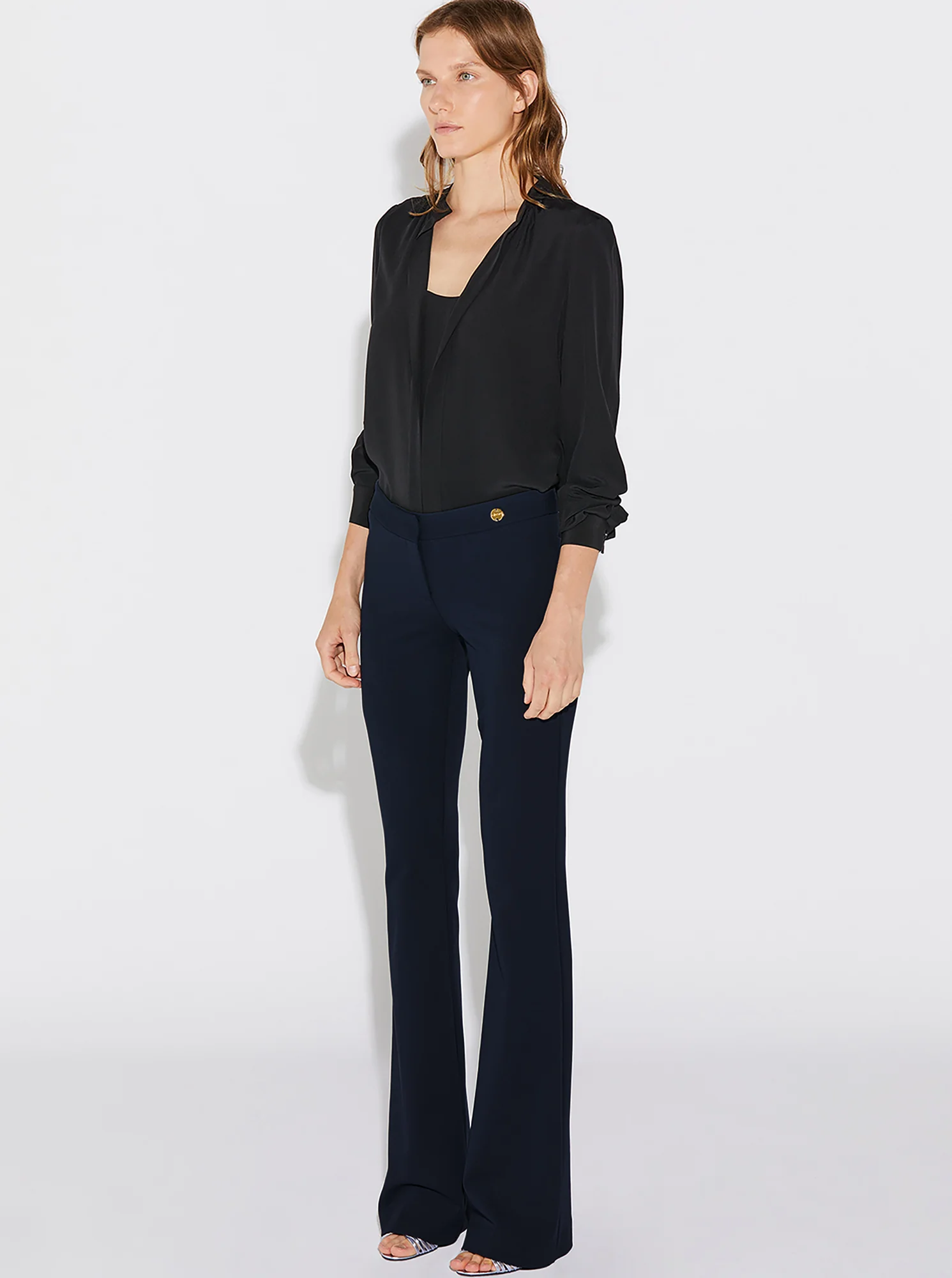 JULES Stretch Flare Pant Navy - Image 4