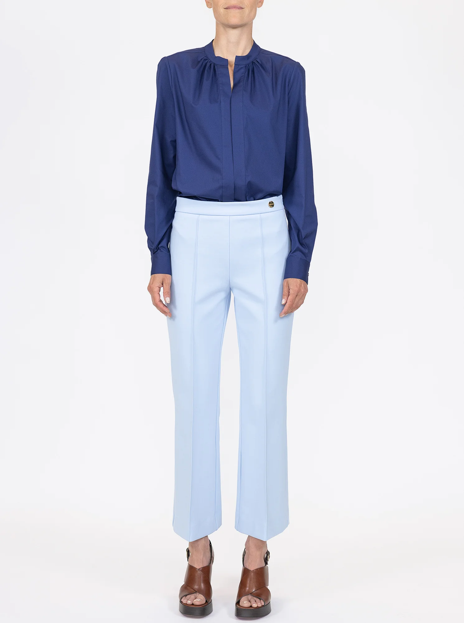 LOLA Cropped kick flare pant Pale blue - Image 3
