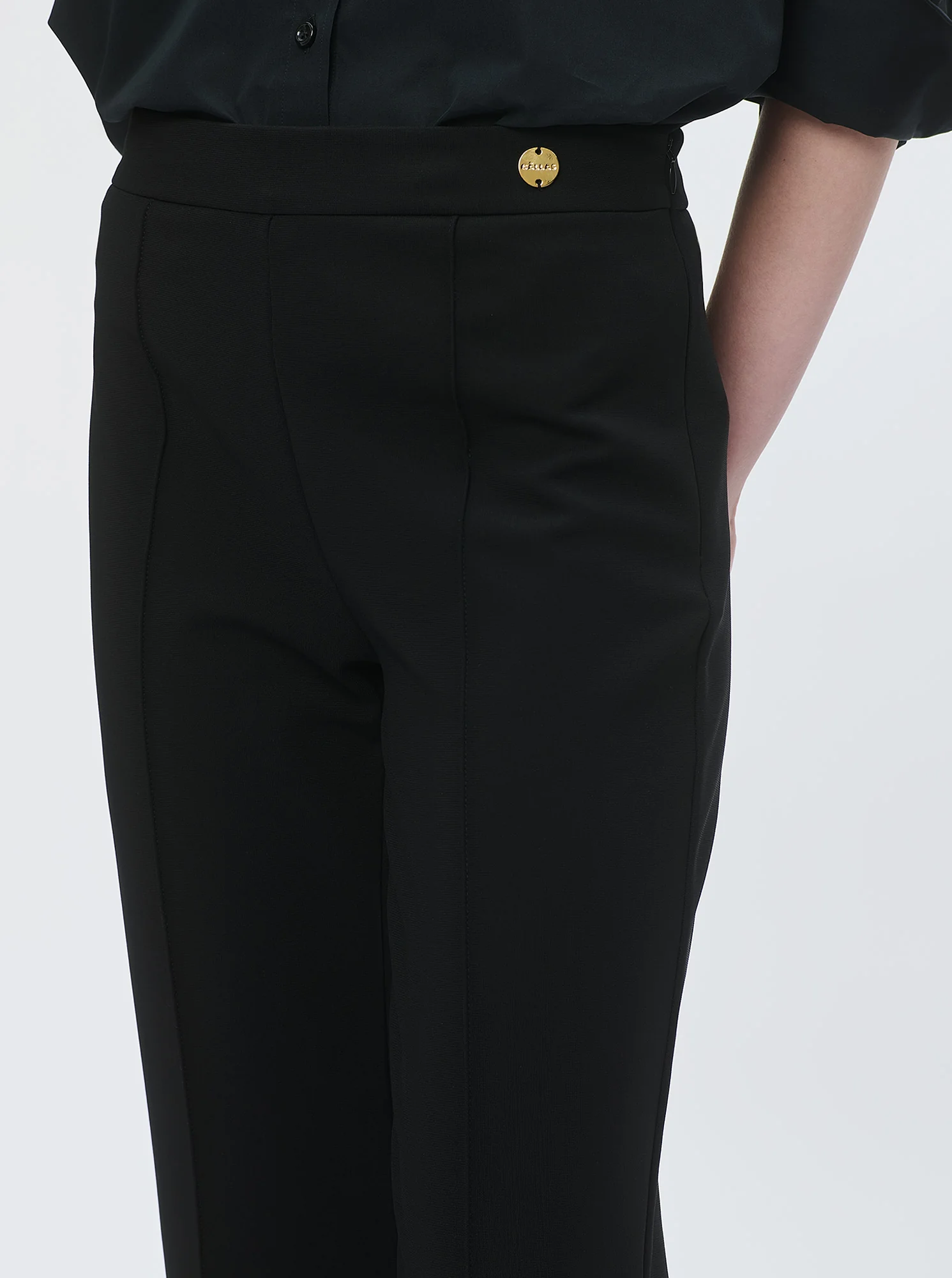 LOLA Jersey crop Pant Black - Image 4