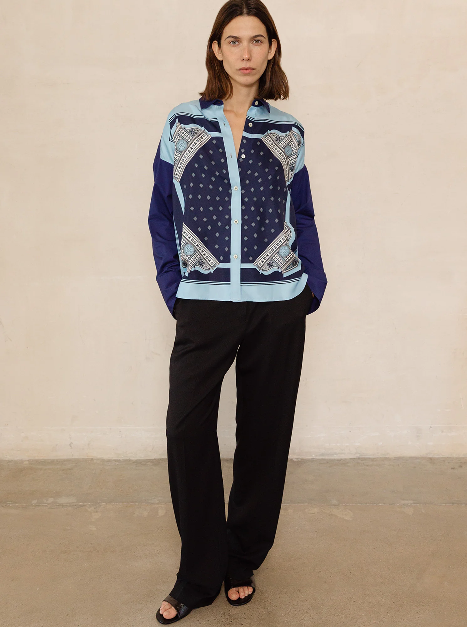 SIRENE Scarf front shirt Ocean/Navy